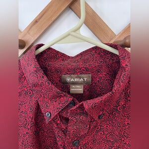 Ariat men’s button down dress shirt. Size XL tall. Red and black paisley.